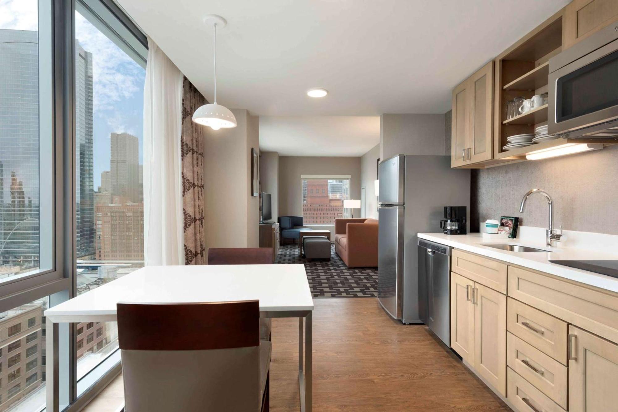 Homewood Suites By Hilton Chicago West Loop Fulton Mkt Area Екстериор снимка